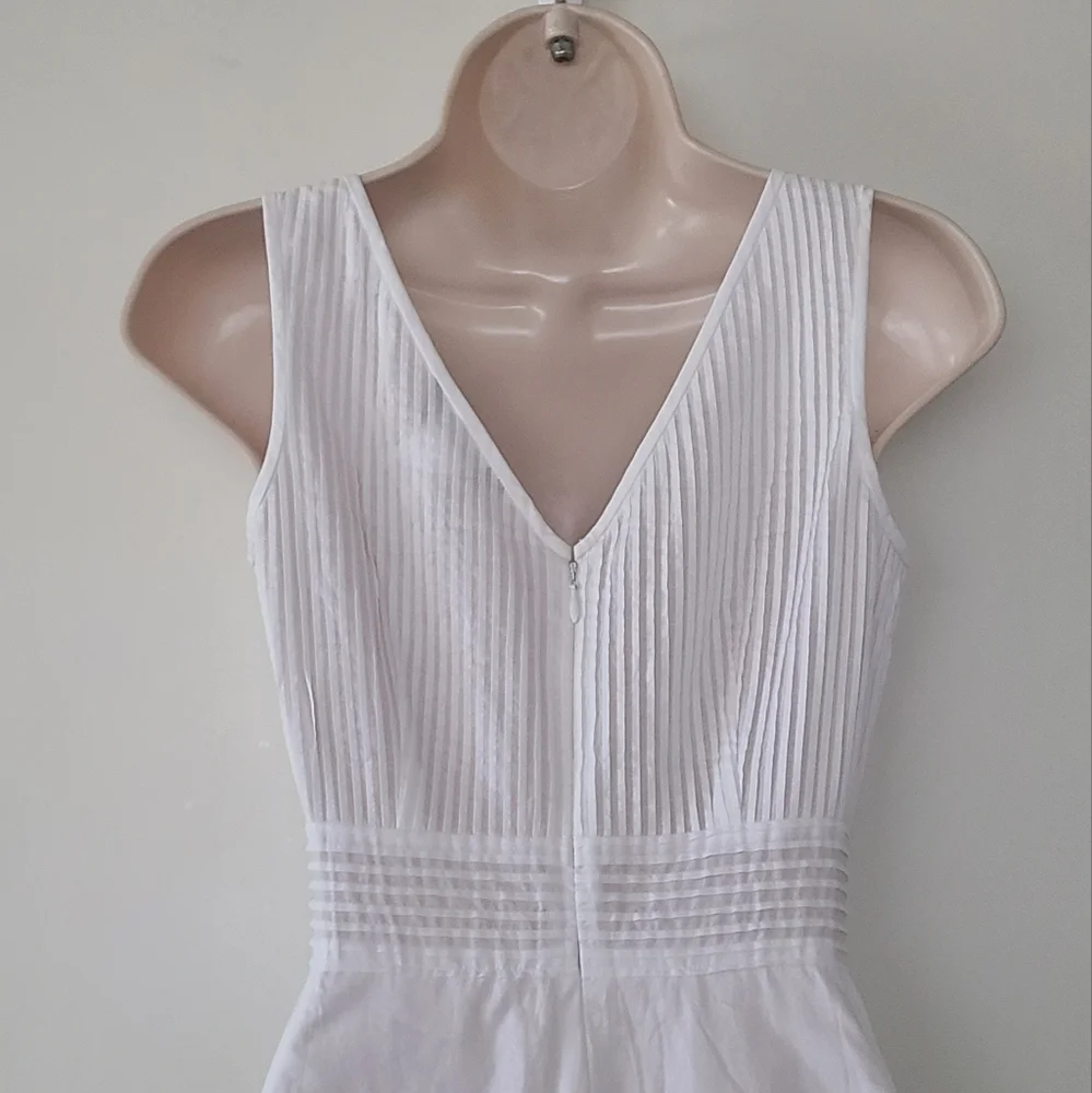 Cotton Sleeveless White Dress - Picture 5 of 7